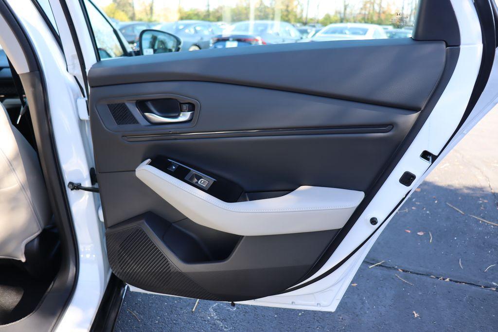 new 2025 Honda Accord Hybrid car, priced at $38,197