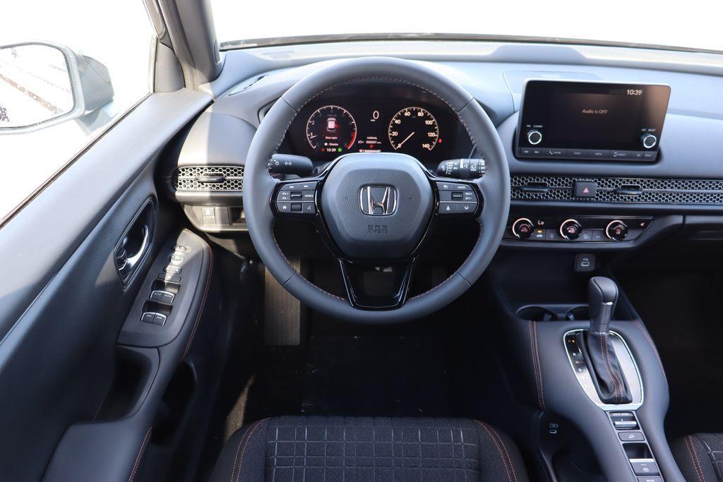 new 2025 Honda HR-V car