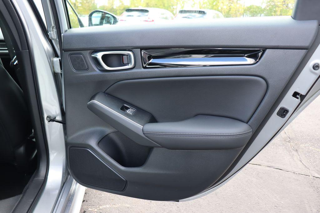 new 2025 Honda Civic Hybrid car, priced at $32,100