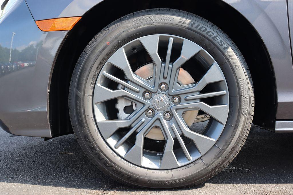 new 2026 Honda Odyssey car, priced at $46,490
