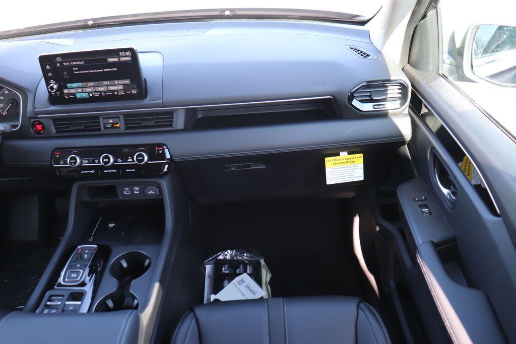 used 2025 Honda Pilot car, priced at $47,095