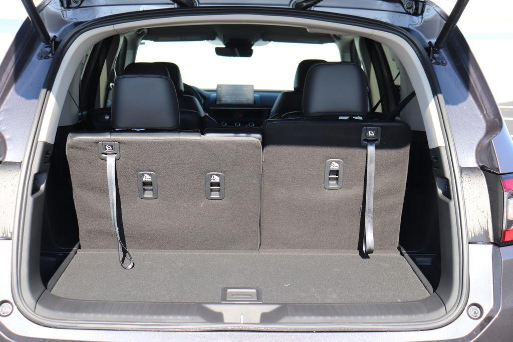 used 2025 Honda Pilot car, priced at $47,095