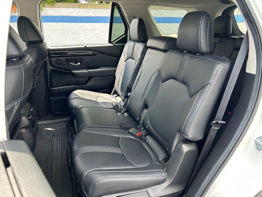 used 2023 Honda Pilot car, priced at $40,491