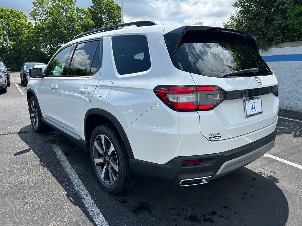 used 2023 Honda Pilot car, priced at $40,491