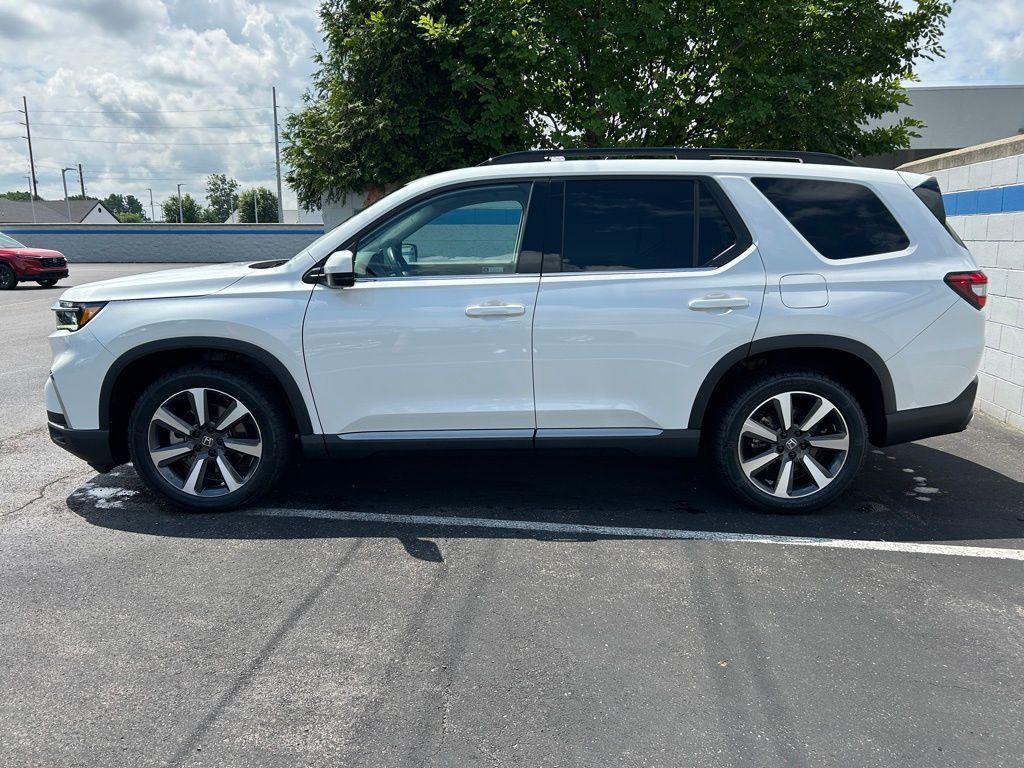 used 2023 Honda Pilot car, priced at $40,491