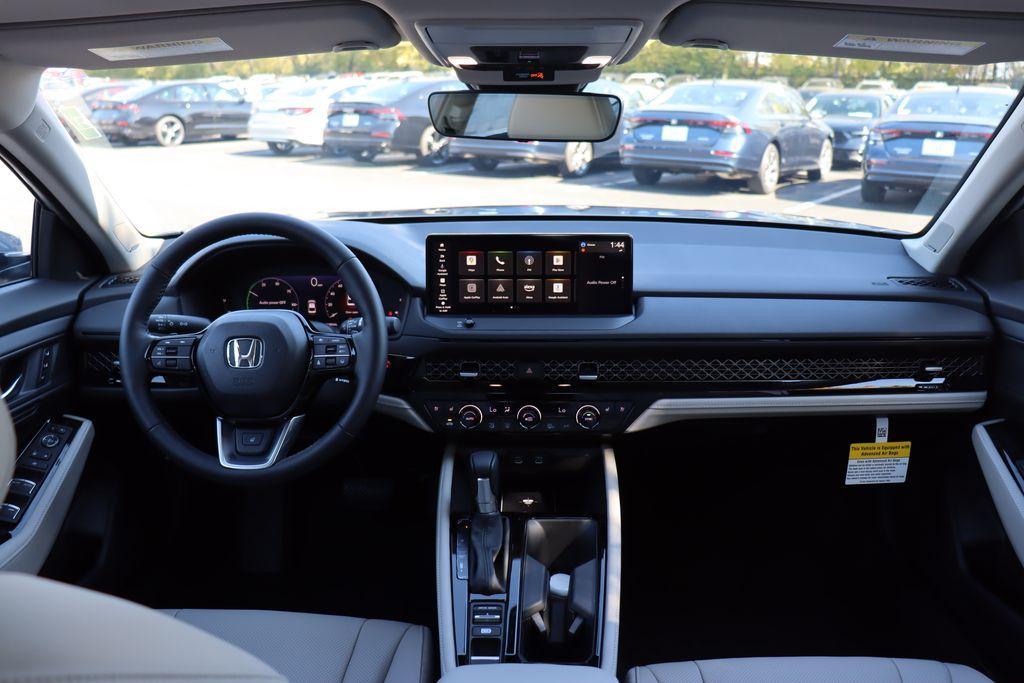 new 2025 Honda Accord Hybrid car, priced at $39,600