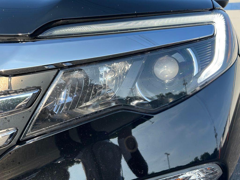 used 2017 Honda Pilot car, priced at $19,991