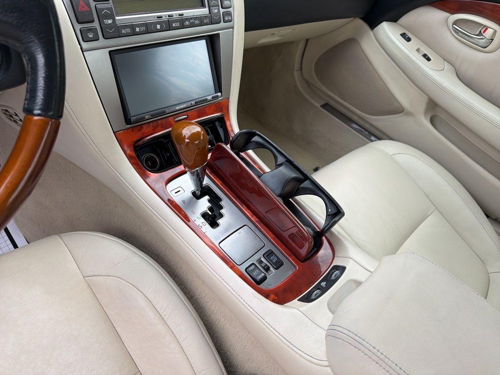 used 2006 Lexus SC 430 car, priced at $16,295