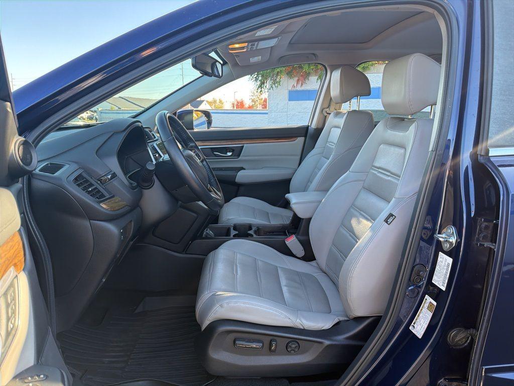 used 2018 Honda CR-V car, priced at $15,294