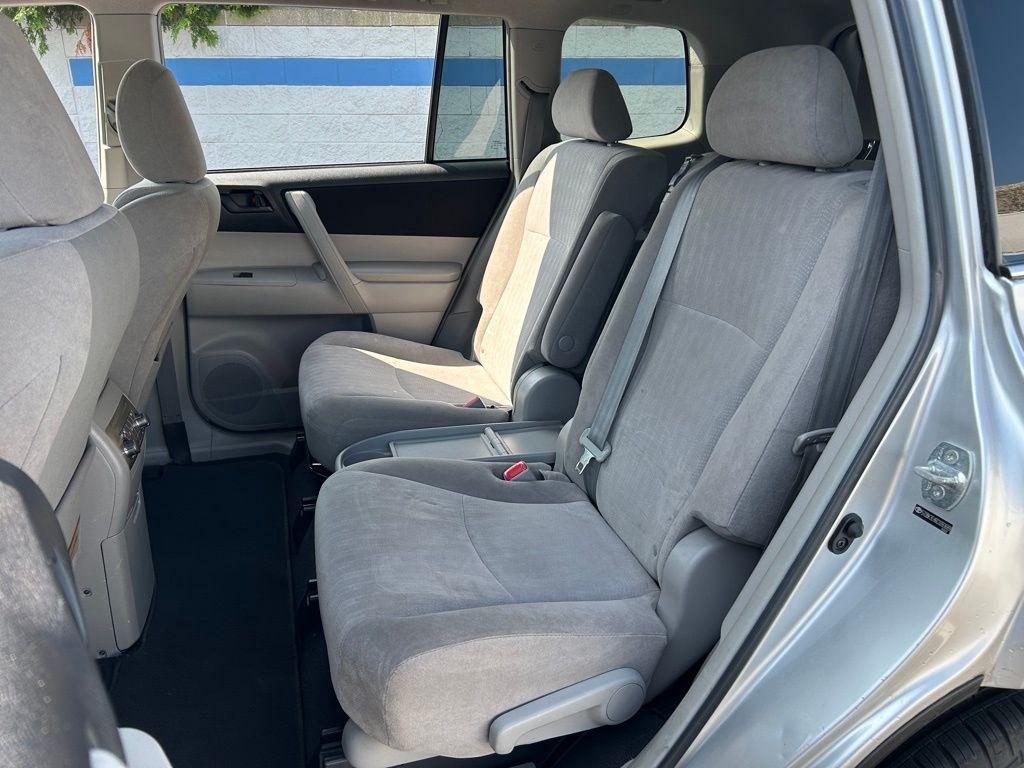 used 2012 Toyota Highlander car, priced at $9,792