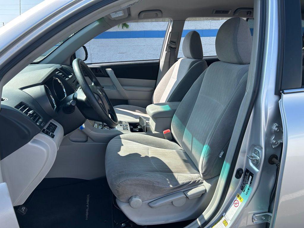 used 2012 Toyota Highlander car, priced at $9,792
