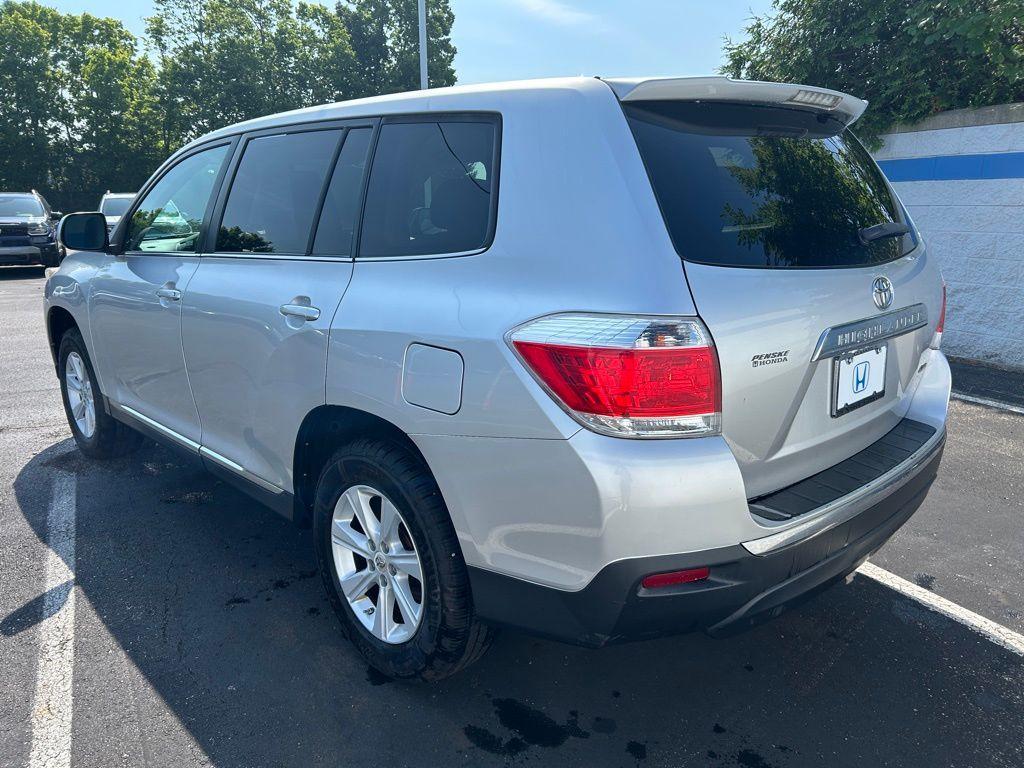 used 2012 Toyota Highlander car, priced at $9,792