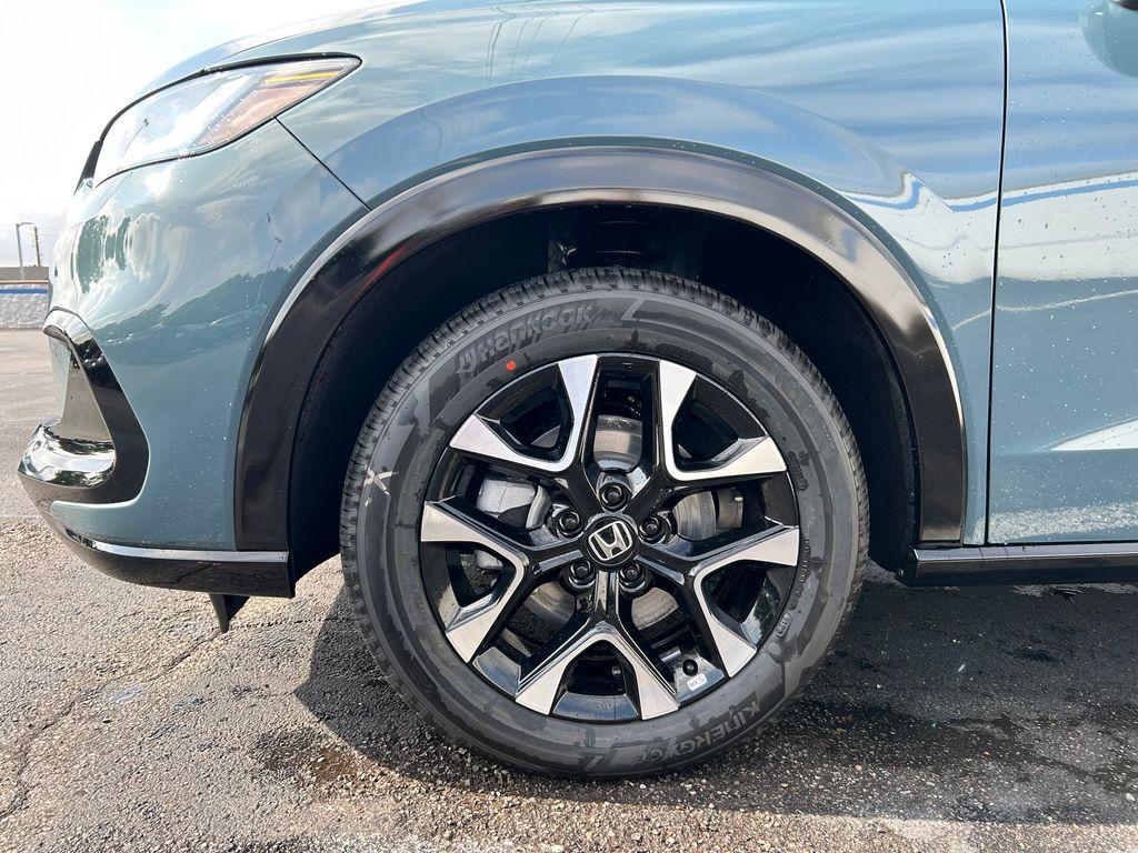 new 2026 Honda HR-V car, priced at $32,051