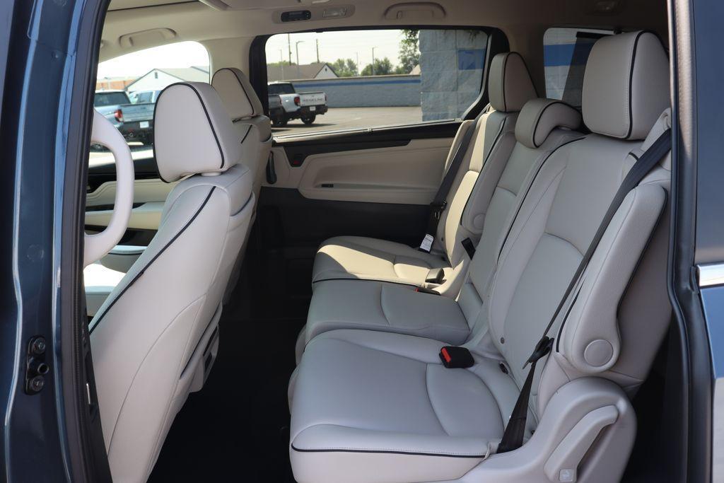 new 2026 Honda Odyssey car, priced at $45,433
