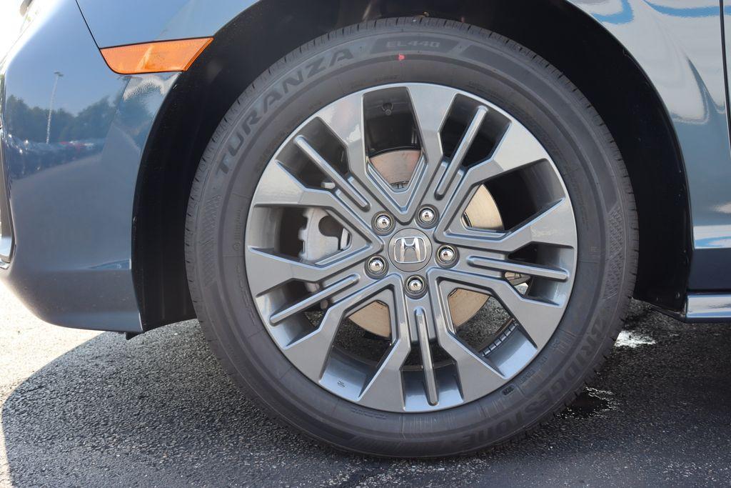 new 2026 Honda Odyssey car, priced at $45,433