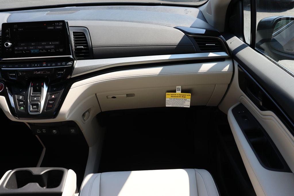 new 2026 Honda Odyssey car, priced at $45,433