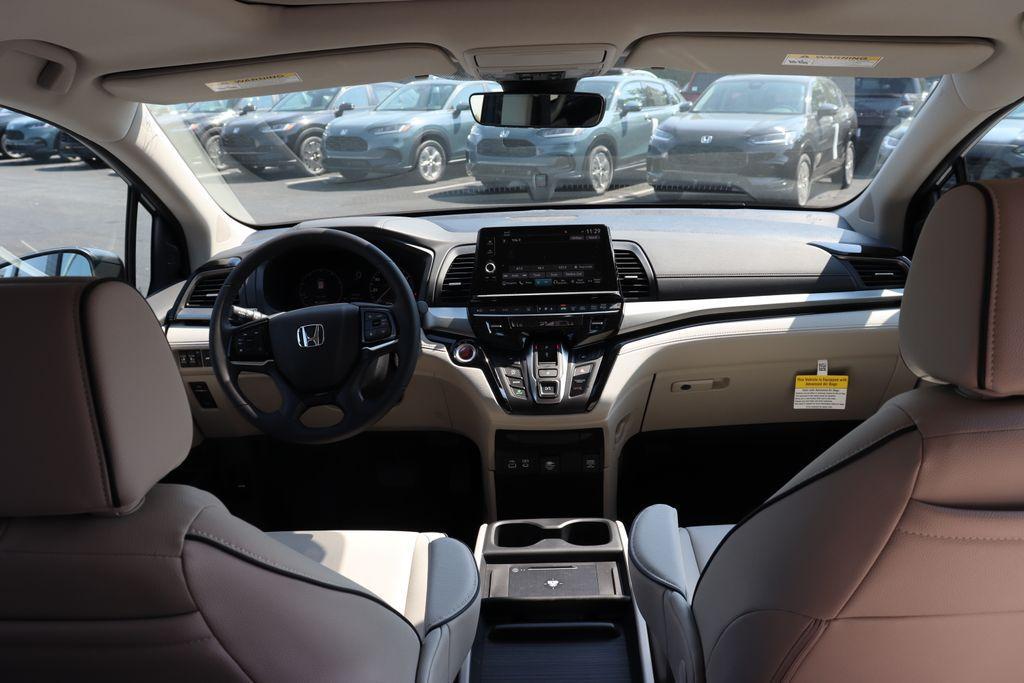 new 2026 Honda Odyssey car, priced at $45,433