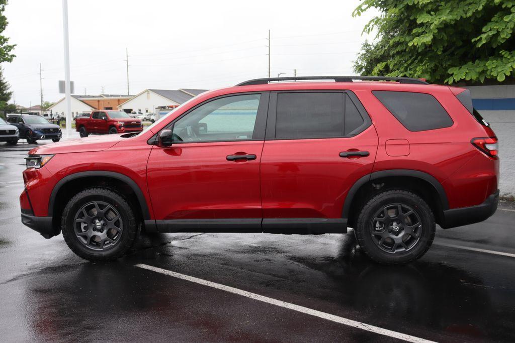 new 2025 Honda Pilot car, priced at $48,588