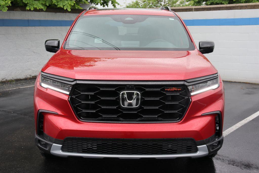 new 2025 Honda Pilot car, priced at $48,588