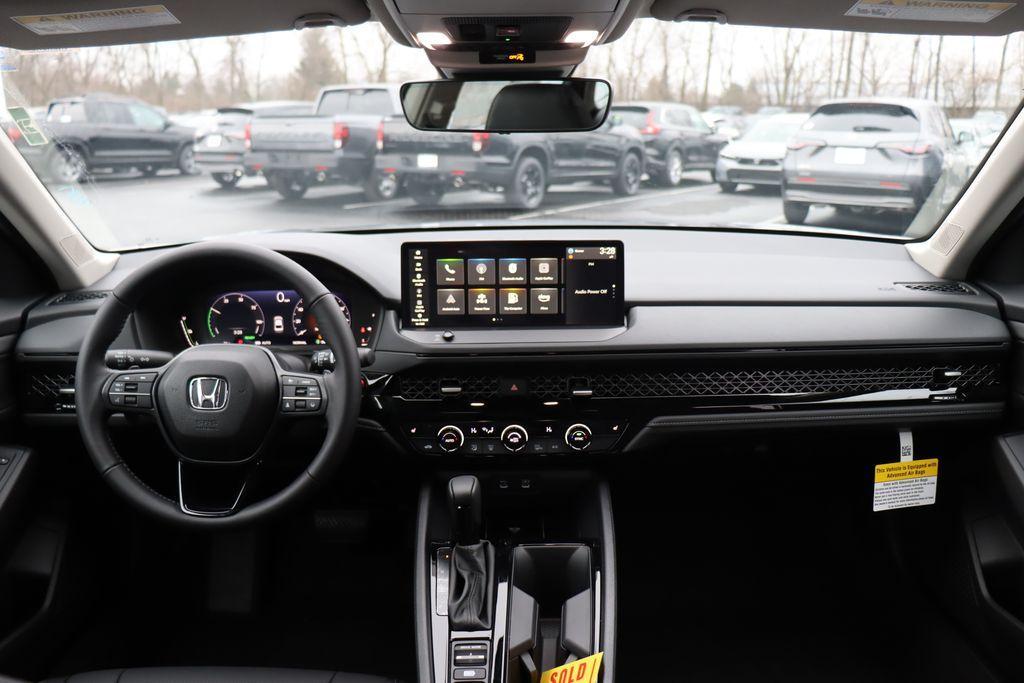 new 2025 Honda Accord Hybrid car