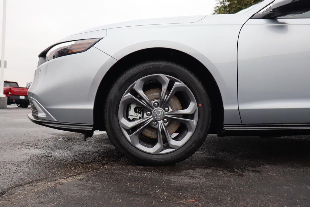 new 2025 Honda Accord Hybrid car