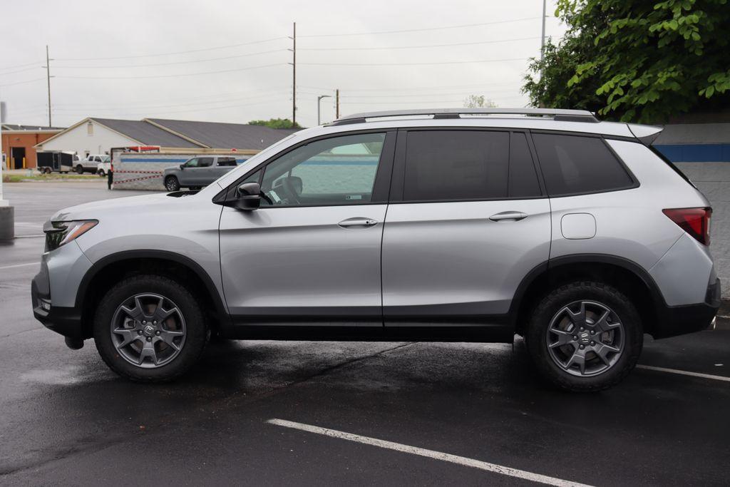 new 2025 Honda Pilot car, priced at $48,495