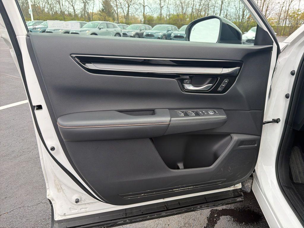 used 2023 Honda CR-V Hybrid car, priced at $36,292