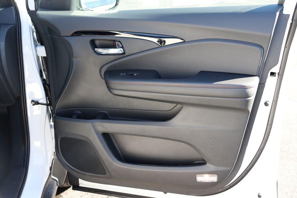 new 2025 Honda Ridgeline car, priced at $44,939