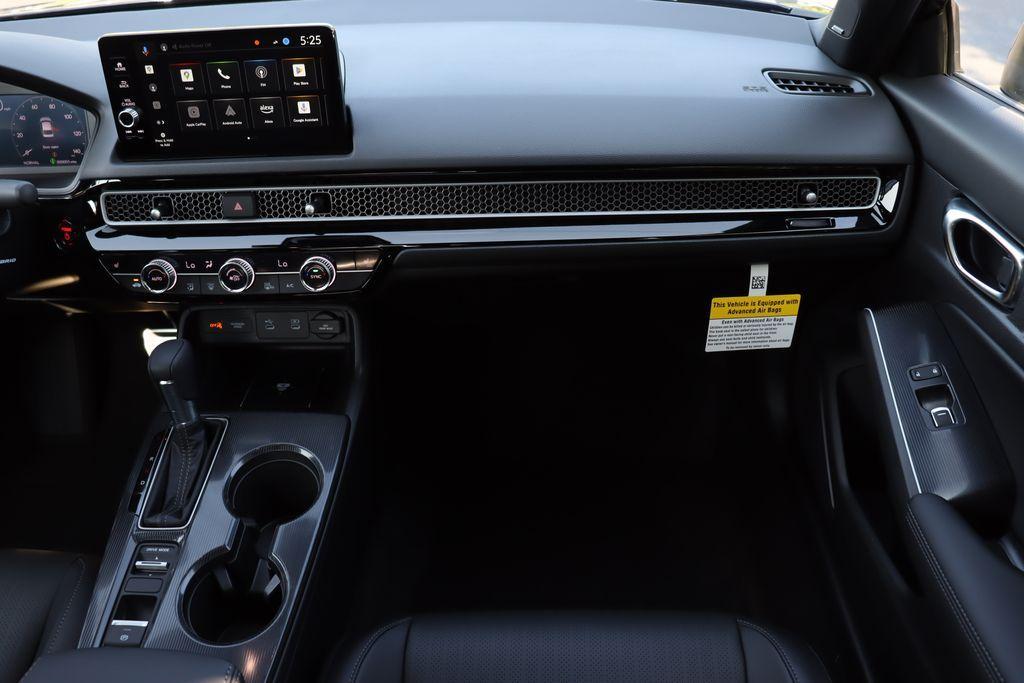 new 2025 Honda Civic Hybrid car