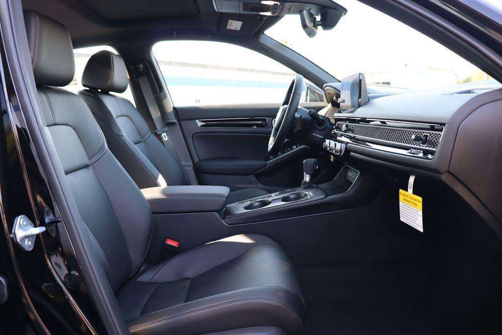 new 2025 Honda Civic Hybrid car