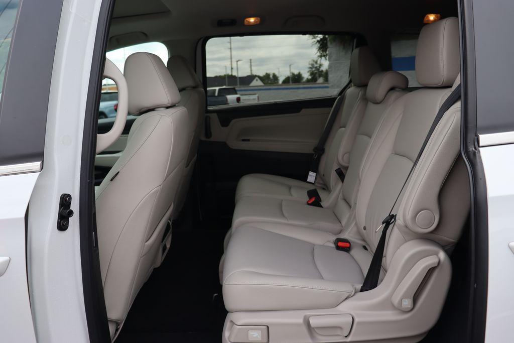 new 2025 Honda Odyssey car, priced at $43,490