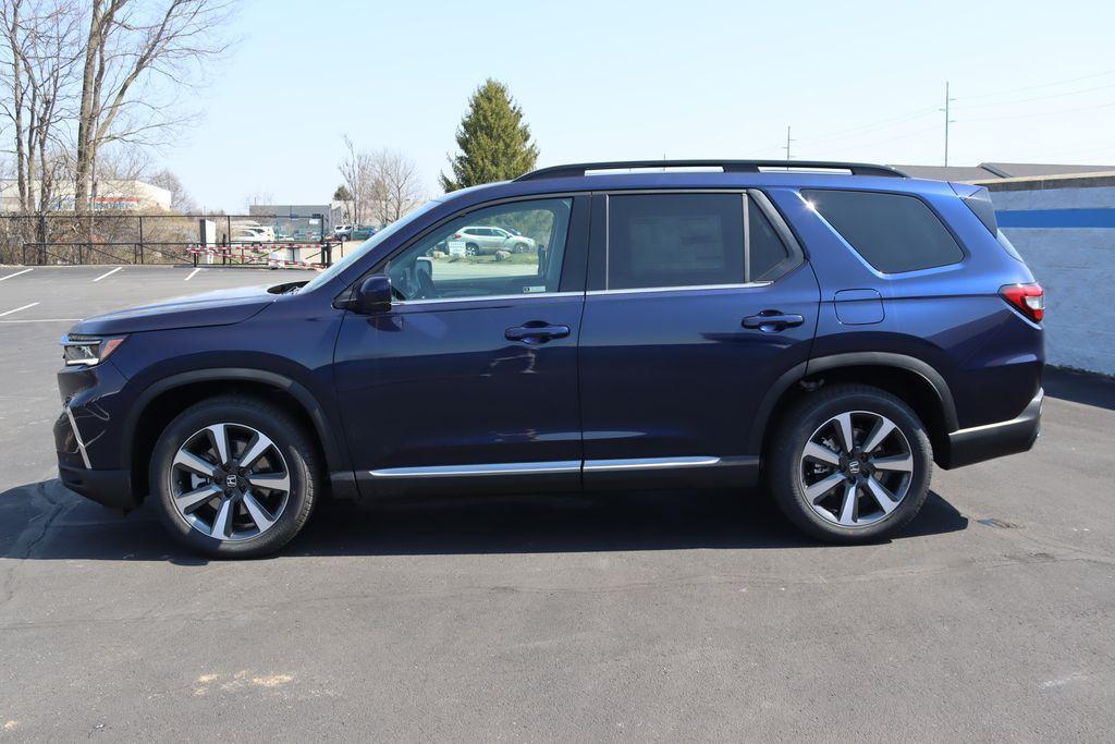 new 2025 Honda Pilot car, priced at $49,725