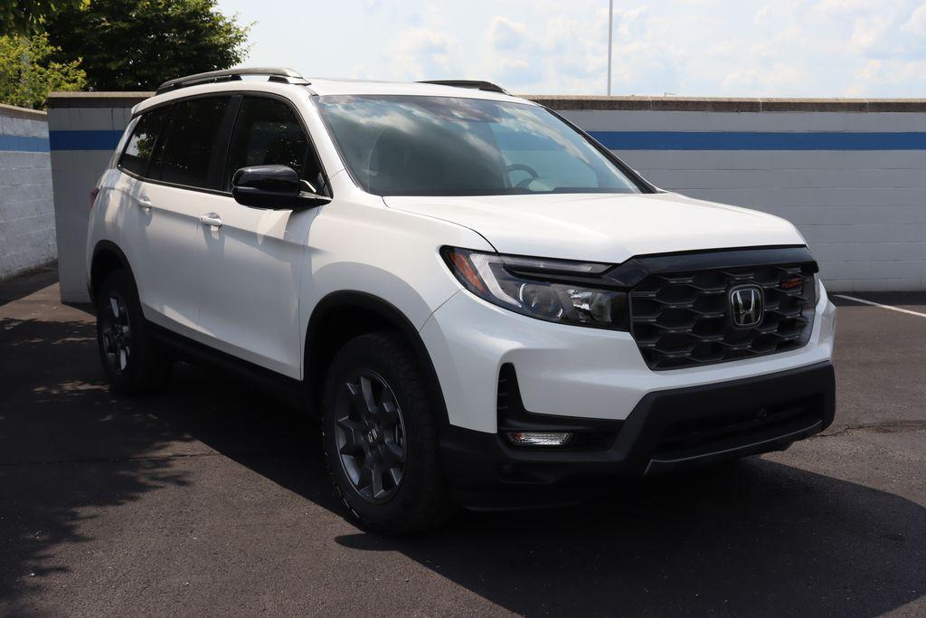 new 2025 Honda Passport car, priced at $44,132