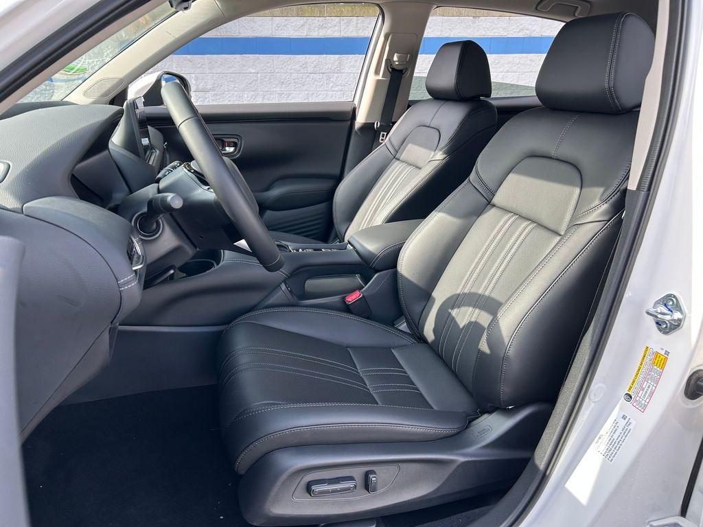 new 2026 Honda HR-V car, priced at $32,051