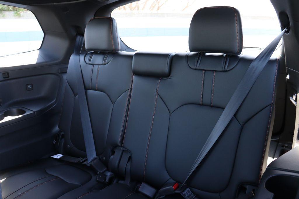used 2025 Honda Pilot car, priced at $50,895
