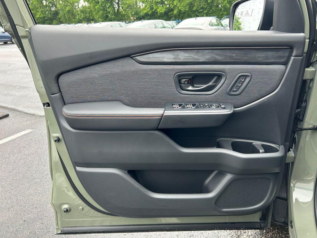 new 2026 Honda Passport car, priced at $47,468