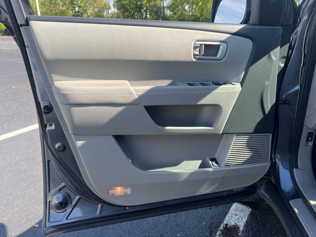 used 2015 Honda Pilot car, priced at $11,991