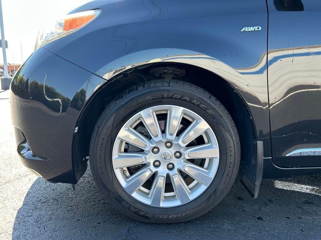 used 2017 Toyota Sienna car, priced at $17,995