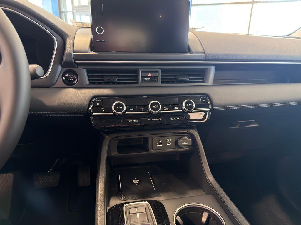 new 2025 Honda Pilot car, priced at $48,839