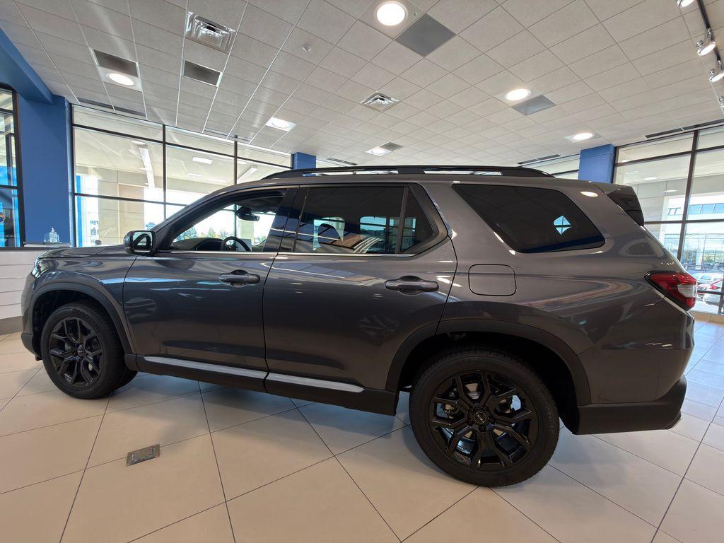 new 2025 Honda Pilot car, priced at $48,839