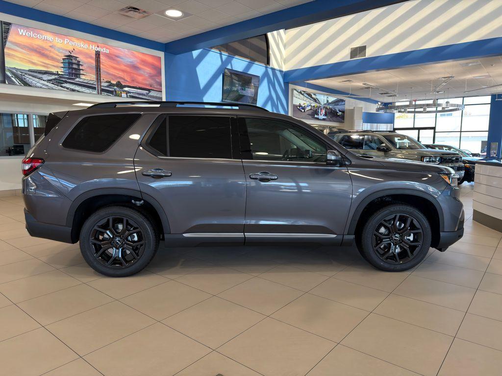 new 2025 Honda Pilot car, priced at $48,839