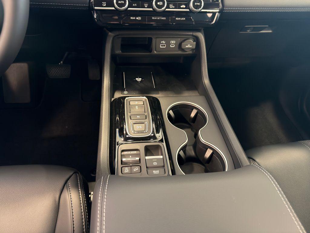 new 2025 Honda Pilot car, priced at $48,839