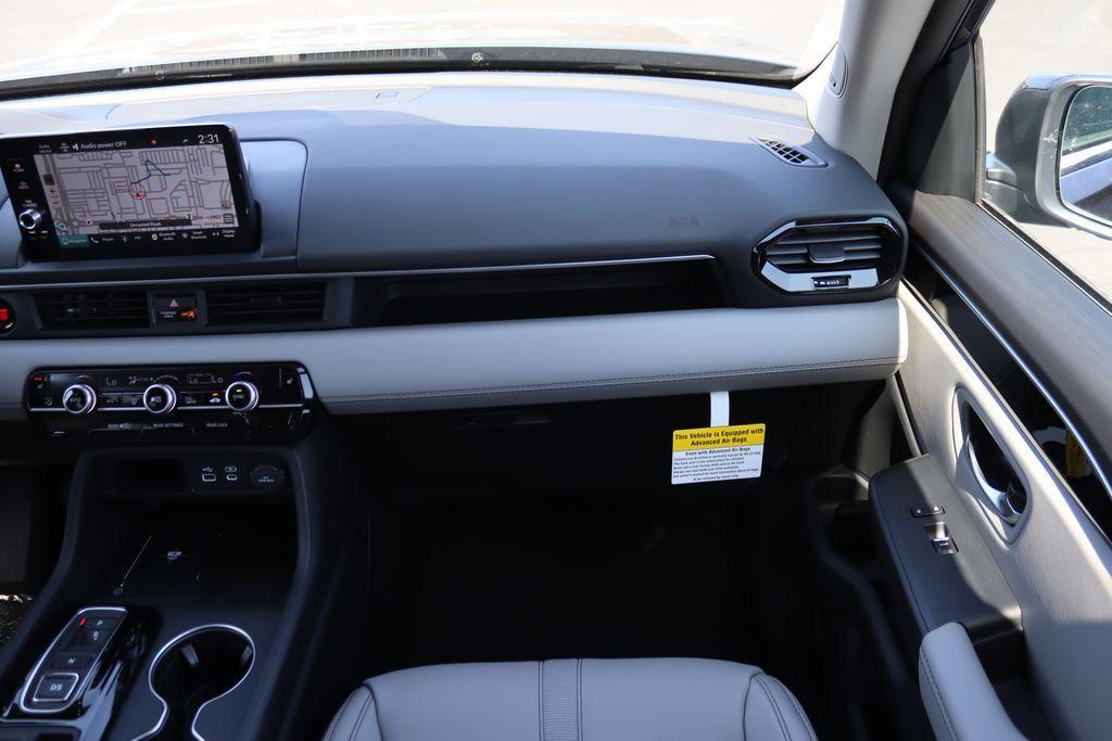 new 2025 Honda Pilot car, priced at $47,376