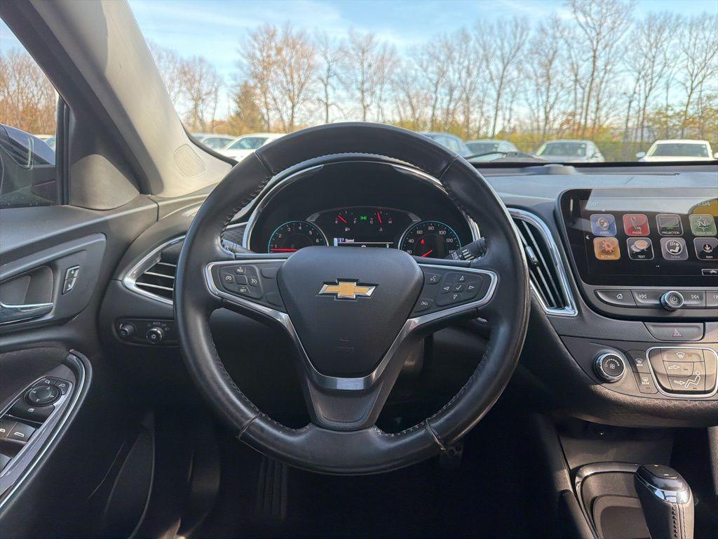 used 2018 Chevrolet Malibu car, priced at $10,492