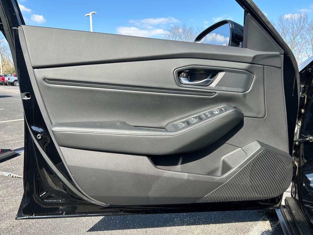 new 2025 Honda Accord Hybrid car, priced at $33,324