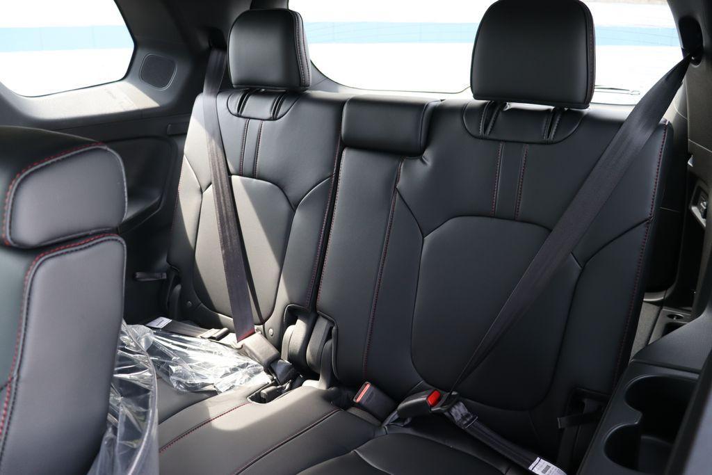 new 2025 Honda Pilot car, priced at $52,127