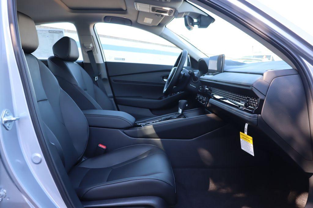 new 2025 Honda Accord Hybrid car, priced at $37,766