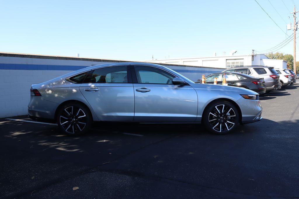 new 2025 Honda Accord Hybrid car, priced at $37,766