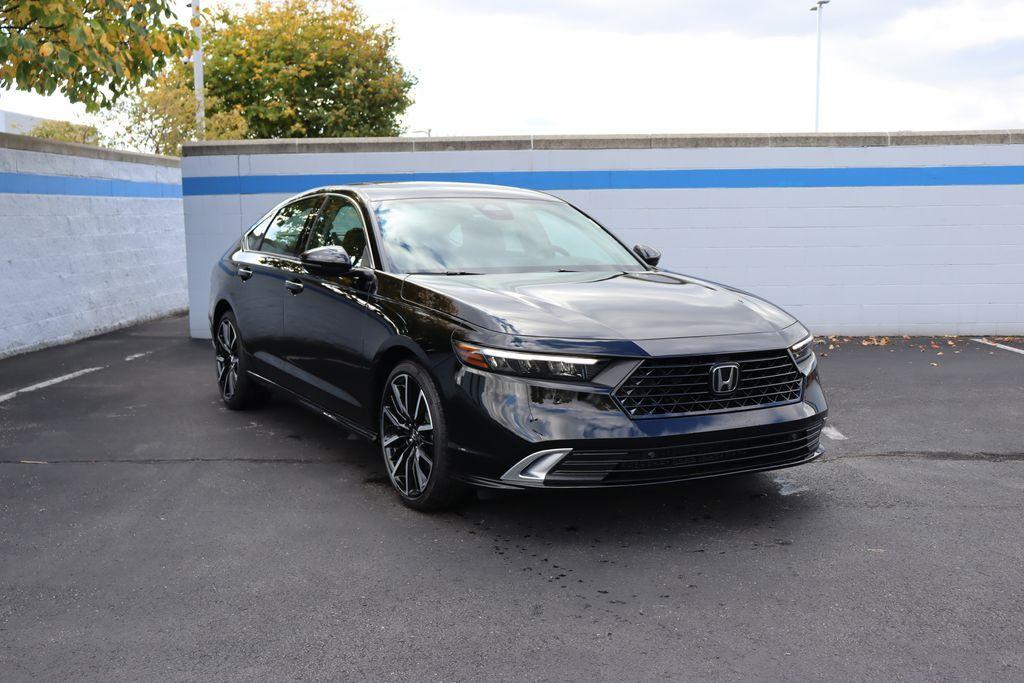 new 2025 Honda Accord Hybrid car, priced at $39,145