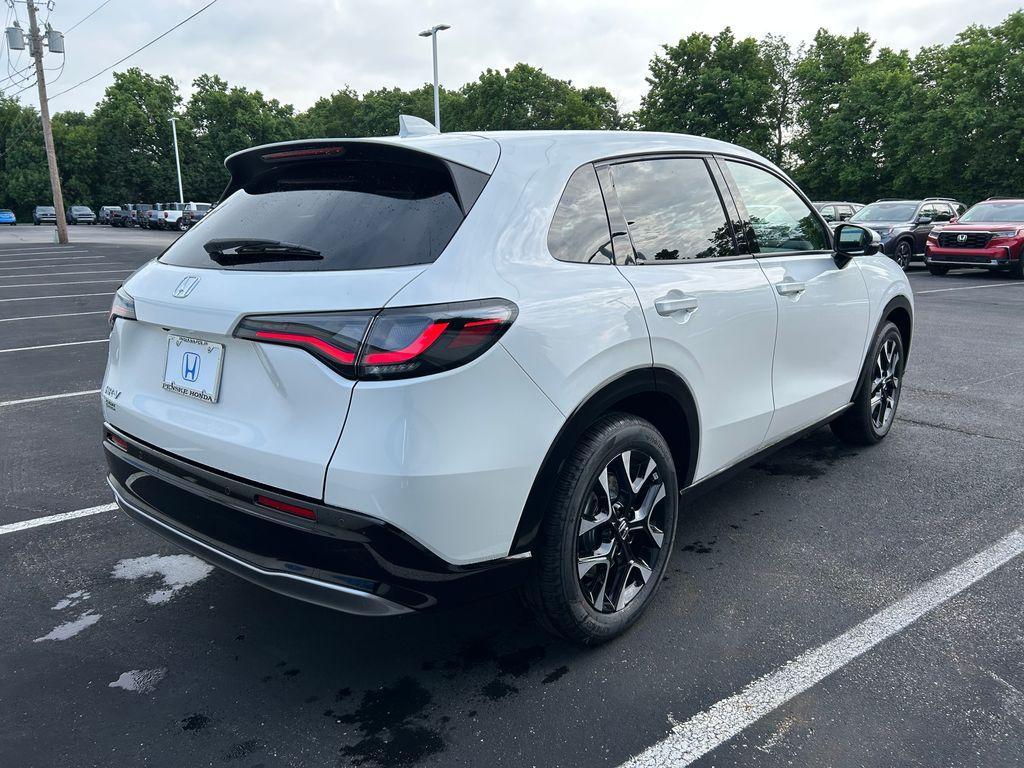 new 2026 Honda HR-V car, priced at $31,998